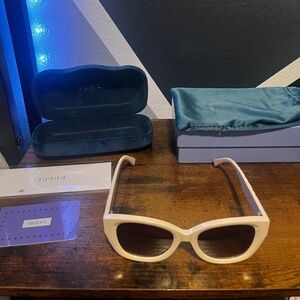 Women Gucci Sunglasses